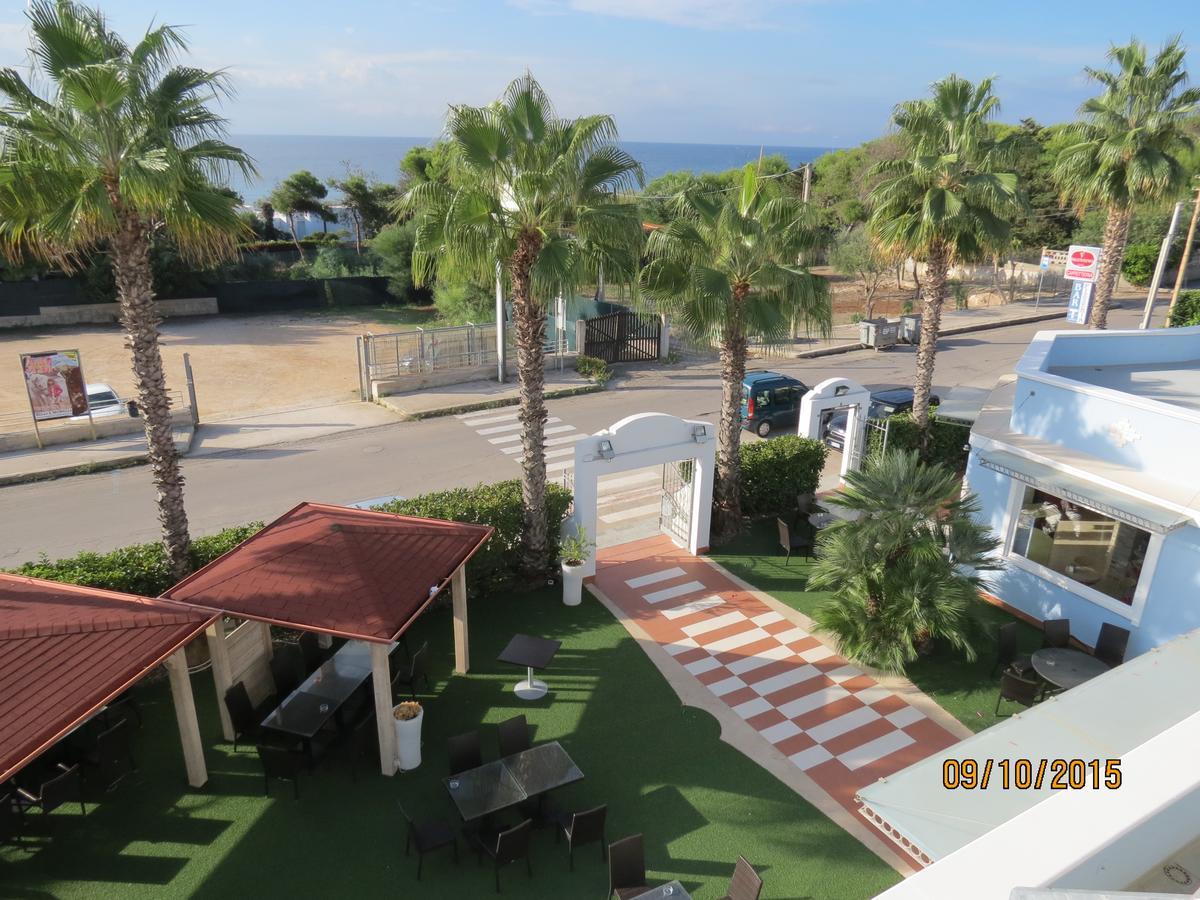Hotel Costa Azzurra Pulsano Exterior foto